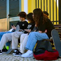 Los adolescentes de hoy, la generación Alfa, ya saben ganarse su propio dinero de manera legal y poder depender menos de sus padres