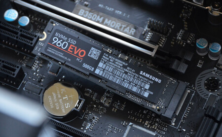 Windows 10 comenzará a monitorizar la salud de los SSD NVMe para detectar fallos de hardware