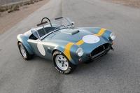 Shelby celebra el 50 aniversario del Cobra de carreras 