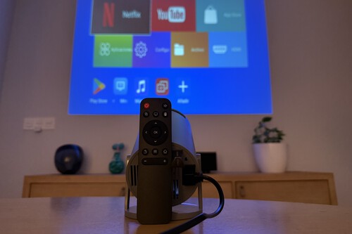 Compré un proyector barato de 40 euros para tener un cine en casa pensando que había tirado el dinero. Estaba muy equivocado 