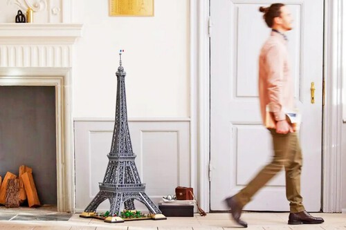 A Torre Eiffel é o conjunto LEGO mais alto de todos os tempos | (Imagem: LEGO)
