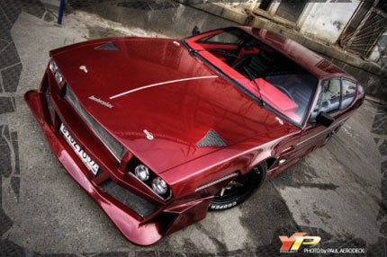 Crueldad extrema: Lamborghini Espada cargado de masilla