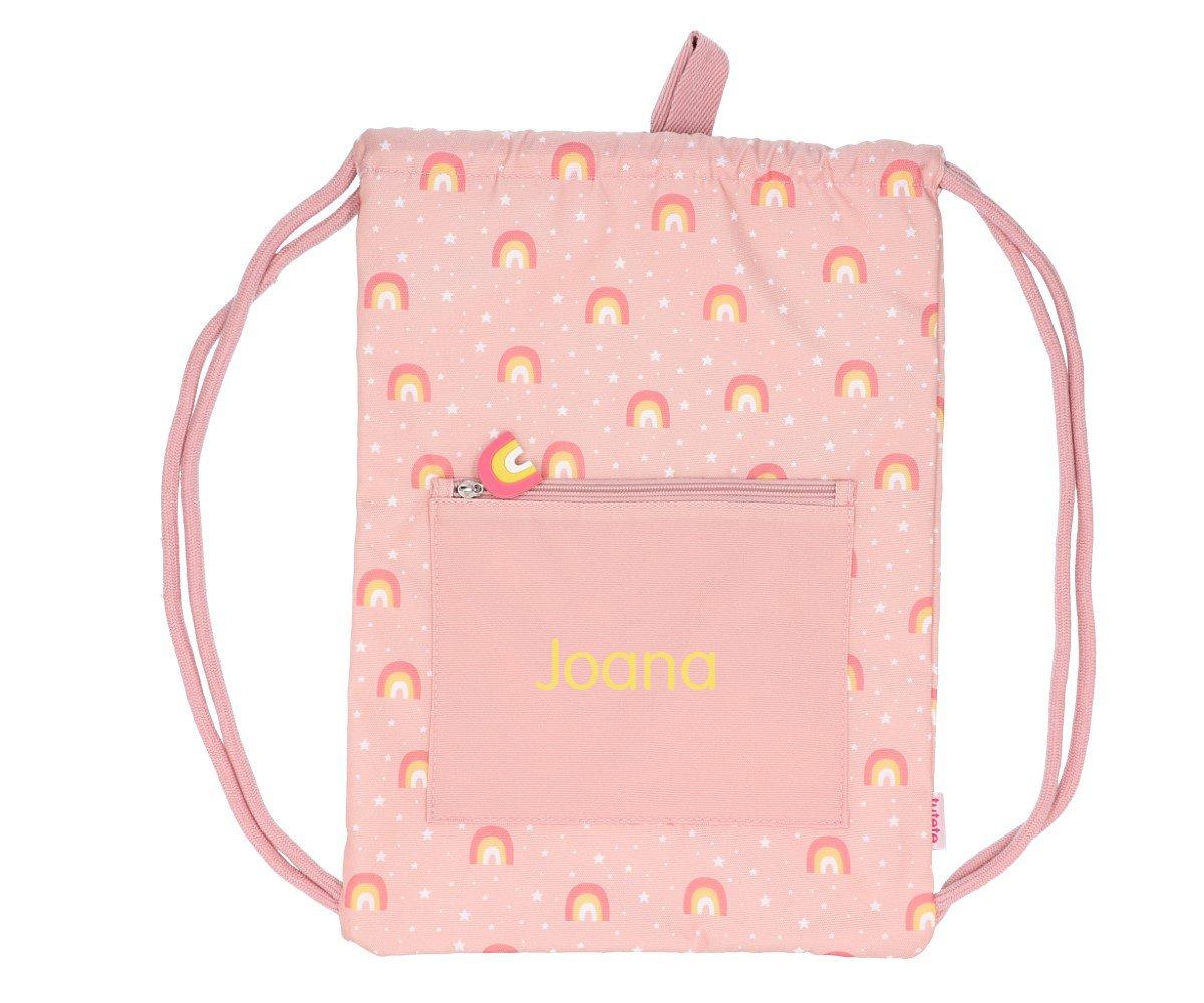 Mochila saco con el tamaño perfecto para la actividades extraescolares o para llevar el almuerzo al colegio.