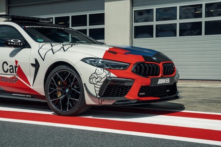Bmw M8 Gran Coupe Motogp Circuito Frontal