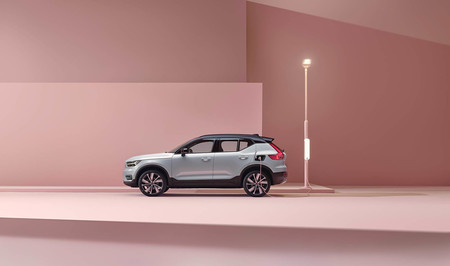 Volvo XC40 Recharge: ya está aquí el primer coche eléctrico de Volvo, con 408 CV y hasta 400 km de autonomía