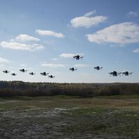 Está ocurriendo algo sin precedentes en Ucrania: los drones de combate no necesitan humanos para coordinar y atacar