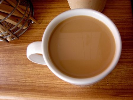 ¿Se llevan mal la leche y el té?