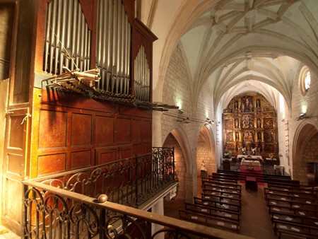 Interior De La Iglesia De Nuestra Senora De La Asuncion Penacerrada Urizaharra