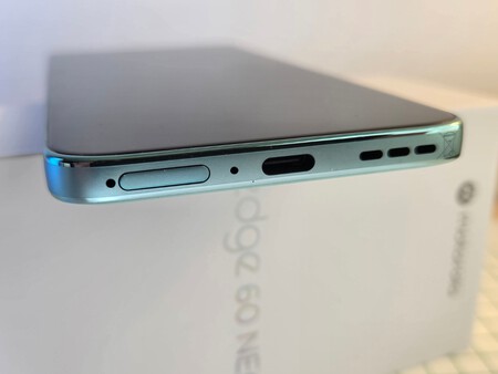 Motorola Edge 60 Neo 11