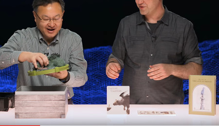 El propio presidente de Sony hace el unboxing de la edición de coleccionista de The Last Guardian