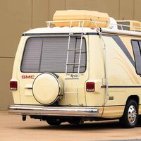 En los 70 no tenían que vaciar el WC químico de la camper: las autocaravanas quemaban y echaban la caca y el pis por el tubo de escape	