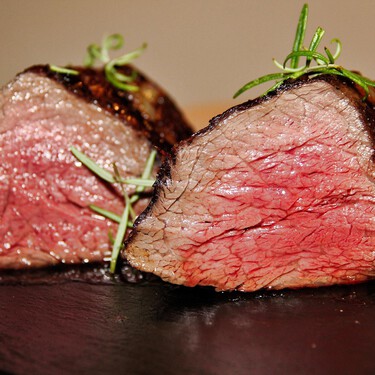 La barbacoa que ya se usaba en el Japón feudal y es perfecta para preparar carnes ahumadas que queden bien jugosas