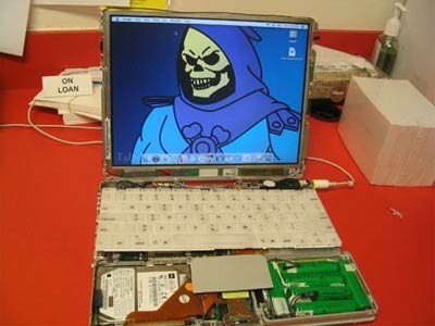 iBook G3 al desnudo