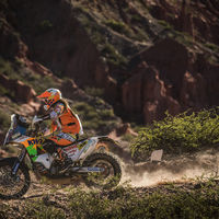 Engañan a Laia Sanz, que ayer perdió 30 minutos por culpa de otro piloto