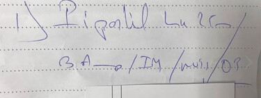 Los médicos escriben tan mal que los farmacéuticos tienen un grupo de Facebook para descifrar recetas 