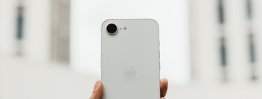 There are wonderful Androids for less than 700 euros. The point is that almost no one buys them, and Apple knows it