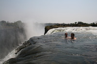 La Piscina del Diablo en las cataratas Victoria