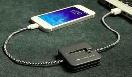 JUMP, el cable para cargar el móvil que se reserva un poco de energía para después
