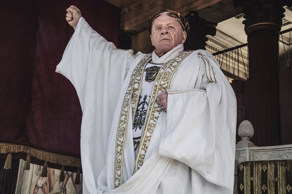 Anthony Hopkins está imperial en esta violenta versión de 'Gladiator' en Prime Video que ha costado 140 millones de dólares