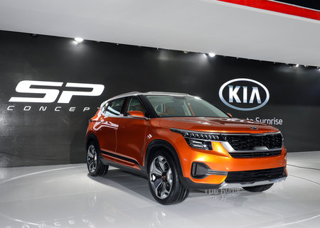 Kia le añade especias a su receta y presenta el SP Concept en India 