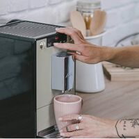 MediaMarkt rebaja 70 euros la cafetera superautomática de Melitta con la que puedes preparar un espresso con solo pulsar un botón 