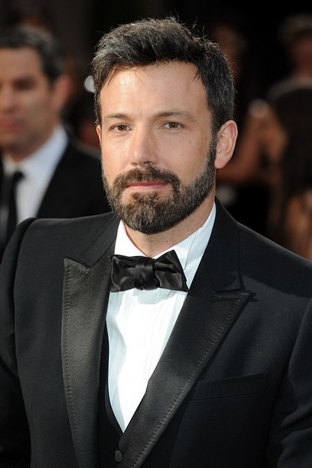 Noche de barbas sobre la alfombra roja de los Oscar 2013