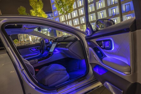 Interior Mercedes Luces