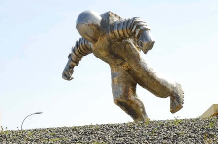 La fascinante estatua de El Astronauta