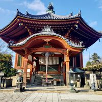 Japão rejeita métodos modernos em templos centenários: país usa trabalho de mestres artesãos com técnica milenar
