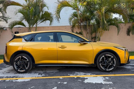 Kia K4 9