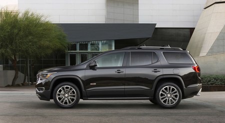 Chevrolet revivirá el nombre Blazer para un nuevo crossover basado en el GMC Acadia