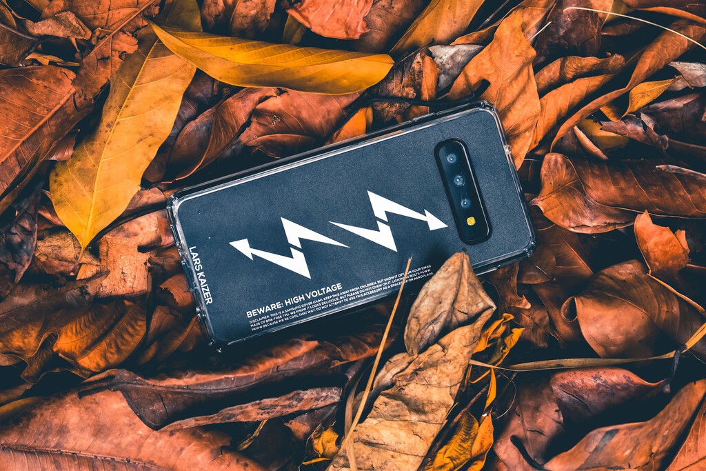 Cuidado con la funda que eliges para proteger tu teléfono: hay materiales que afectan a la cobertura de red y Wi-Fi 