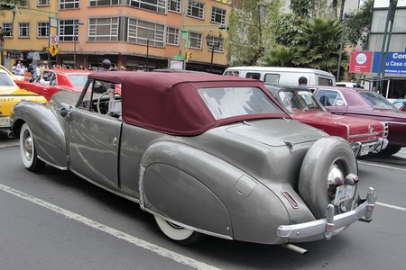 Lincoln Continental 2