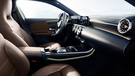 Mercedes-Benz Clase A 2018: primeras impresiones del interior