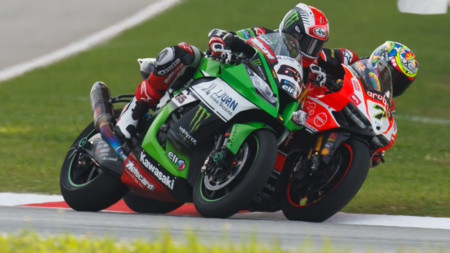 Chaz Davies vs Jonathan Rea, una nueva clase de madurez y señorío en SBK