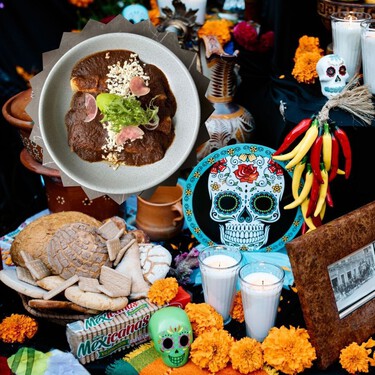 Cómo hacer mole corto en 30 minutos: una receta fácil y con pocos ingredientes para tu ofrenda de Día de Muertos