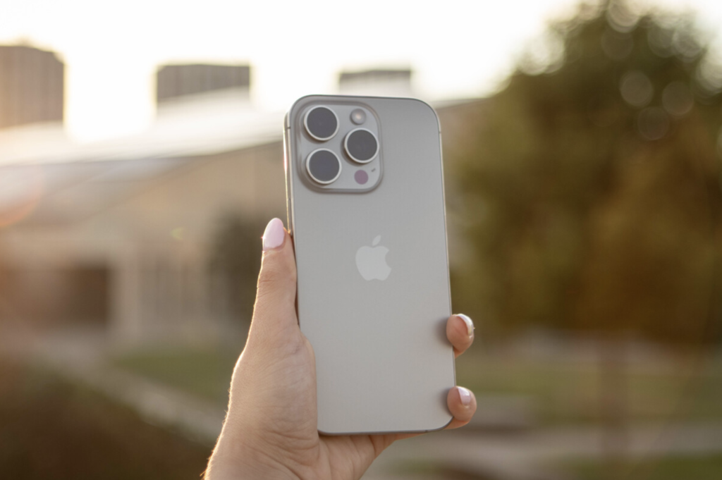 Tu iPhone tiene un radar de puertas secreto: te guía hasta la entrada y te dice cómo abrirla