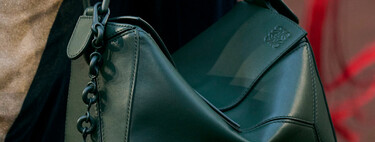 Massimo Dutti reta a Loewe con su bolso tipo Puzzle que inspira lujo ahora rebajado