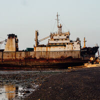 Cada vez se desguazan menos barcos petroleros, y solo hay una explicación razonable: la flota fantasma de Rusia