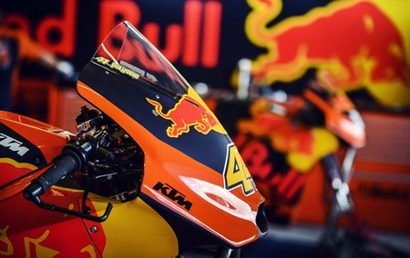 Pol Espargaro Ktm Rc16 Box Jerez 2017