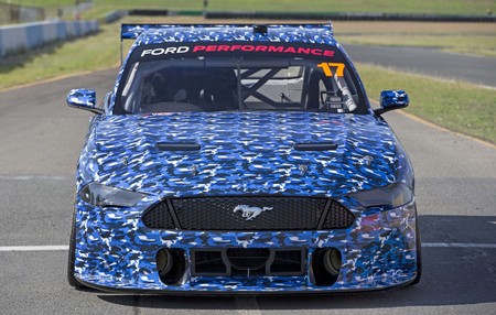 Ford Mustang Supercar