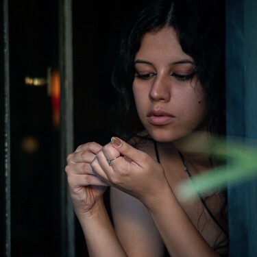 “Esa persona que está continuamente haciendo cosas quizás está evitando encontrarse con ella misma”, según Paula Orell, psicóloga