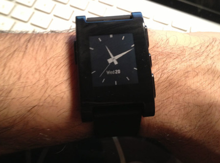 Pebble ya está siendo distribuido con normalidad, en Applesfera lo hemos probado