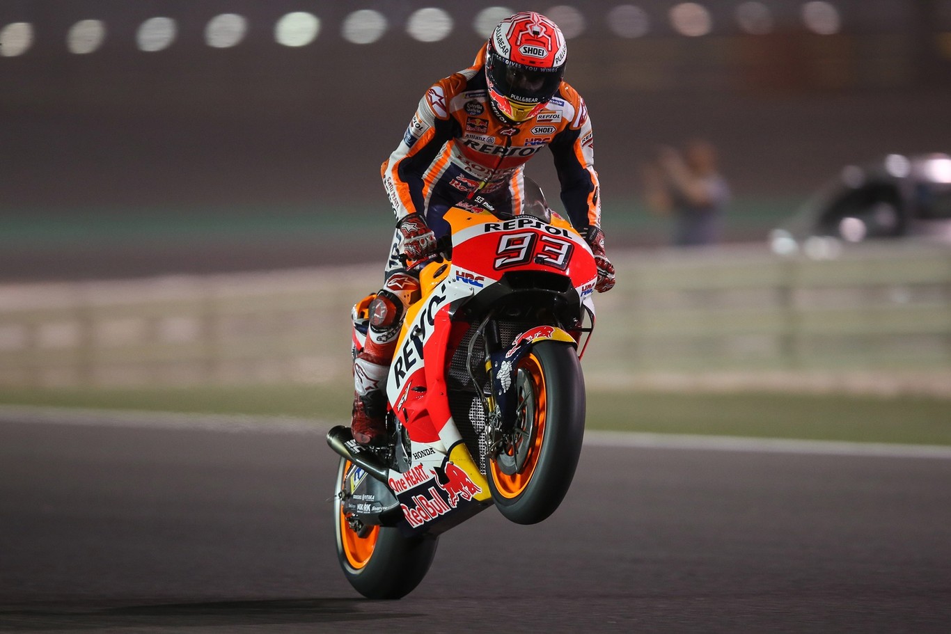 Marc Márquez lidera una extraña primera jornada en Argentina mientras Ducati se hunde