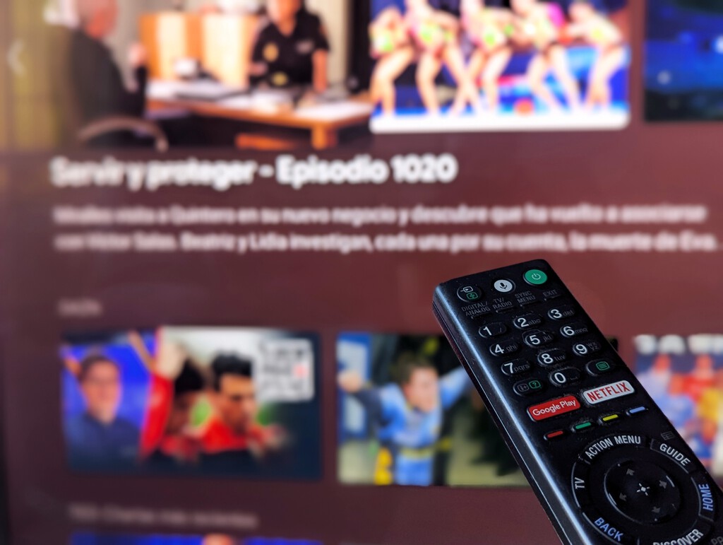 La TDT vuelve a cambiar en 2025: qué necesitaremos en nuestro televisor para que la transición al DVB-T2 no nos afecte 