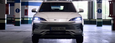 BYD Seal U DM-i, análisis: un precio ilógico para su tamaño y equipamiento que le permite mirar de tú a tú a Toyota