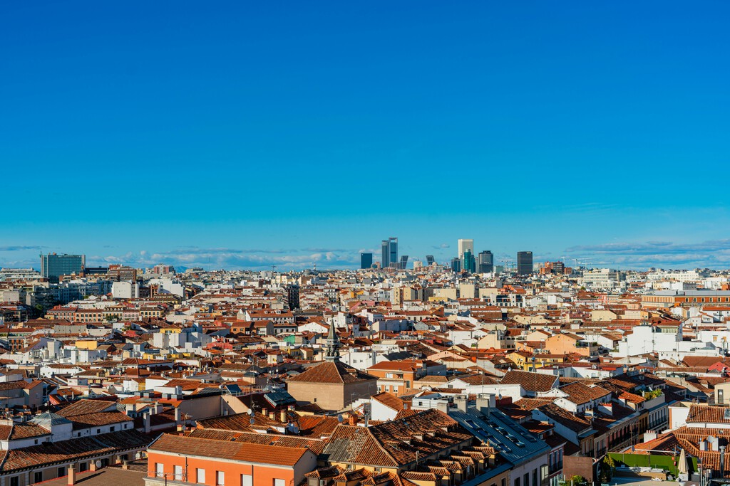 La periferia siempre fue el refugio de quienes huían de los precios de la vivienda de Madrid. Eso se ha terminado