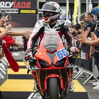 Era la gran promesa del motociclismo de su país. Ahora se retira con solo 30 años porque quiere ser bombero 