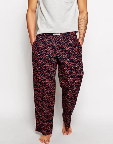 El pantalón de pijama antes de los Pijama pants