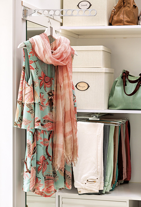 14 trucos para colgar la ropa en el armario y que te quepa todo (por ...